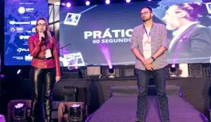 Apresentação de pitch no palco do Serra Summit